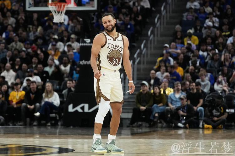 库里恢复个人训练 有望周六复出战森林狼 库里恢复个人训练 有望周六复出战森林狼